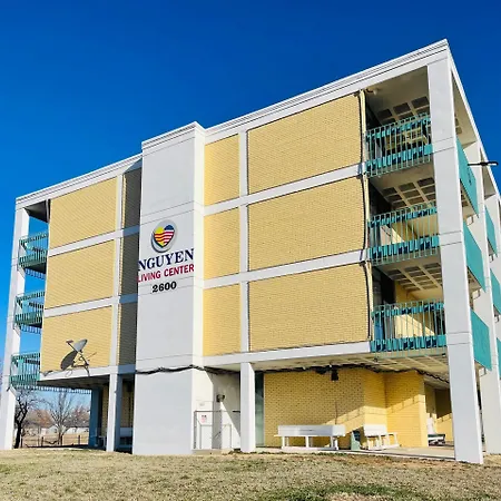 Wichita Studio With Amenities #03